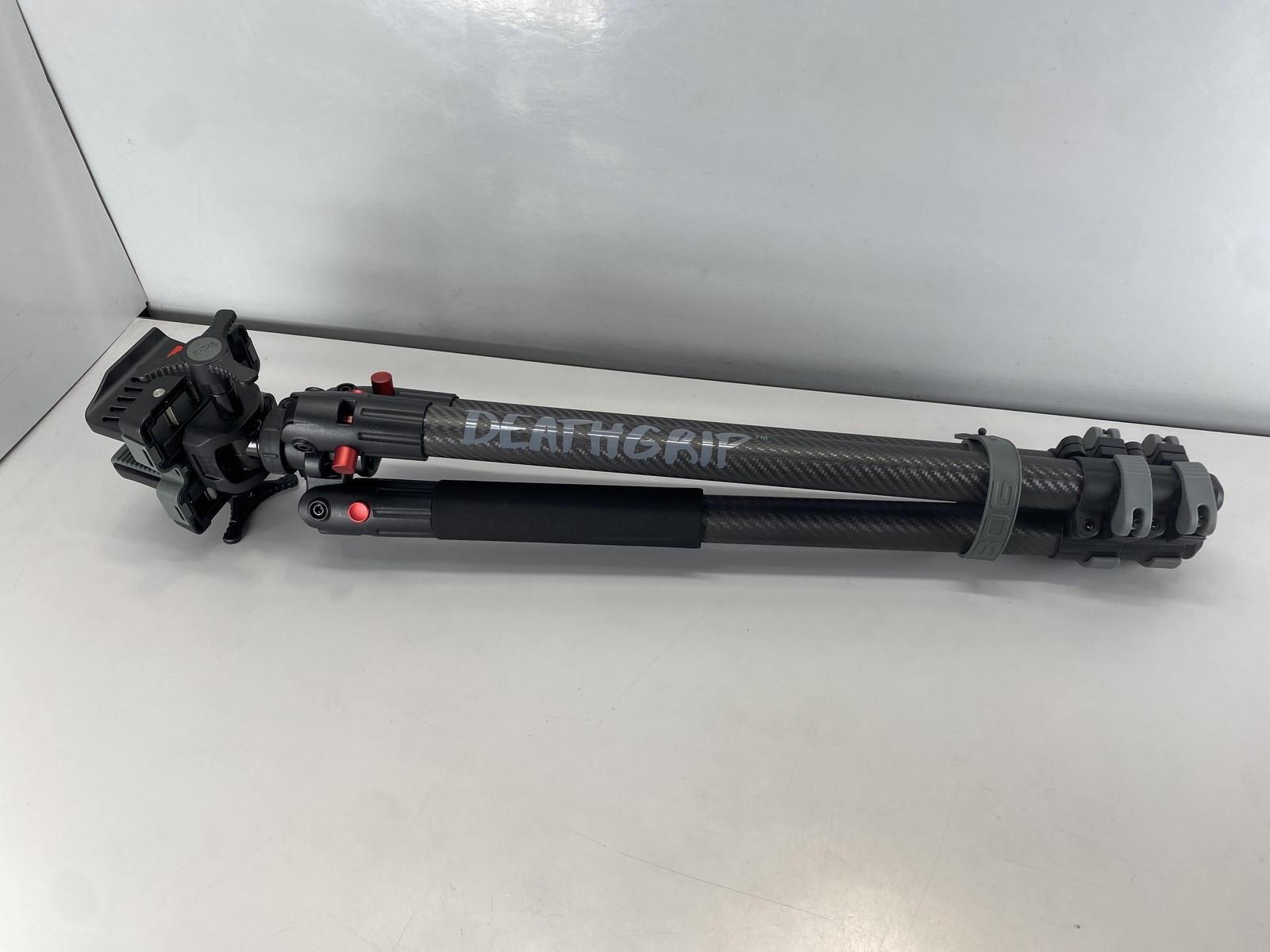 BOG Death Grip Clamping Tripod Carbon Fiber 22C-TR-DGCT-1099443