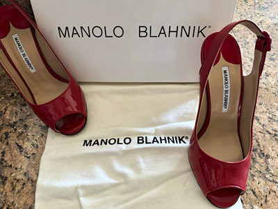 Manolo Blahnik Red Patent Leather Slingback Peep Toe Buckle Stiletto Heels w/box