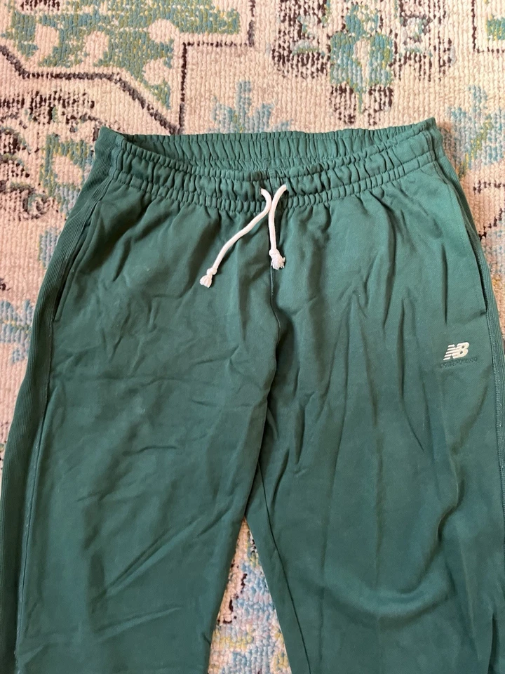 Pantalones deportivos New Balance de felpa francesa de algodón Forrest verde grandes Foto 3 de 4
