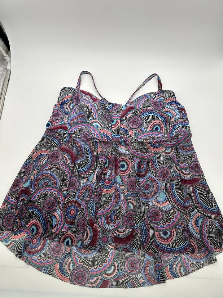 Blusa de natação Croft & Barrow feminina plus size 26W multicolorida acolchoada ajustável - Imagem 2 de 4