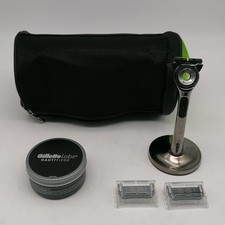 Gillette Labs Rasierer Set 2 Klingen Magnetbasis Grau