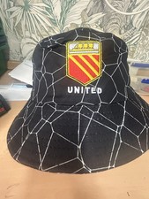 MANCHESTER UNITED BLACK & WHITE BUCKET HAT MIB MUFC MAN UTD RED ARMY CASUAL CREW