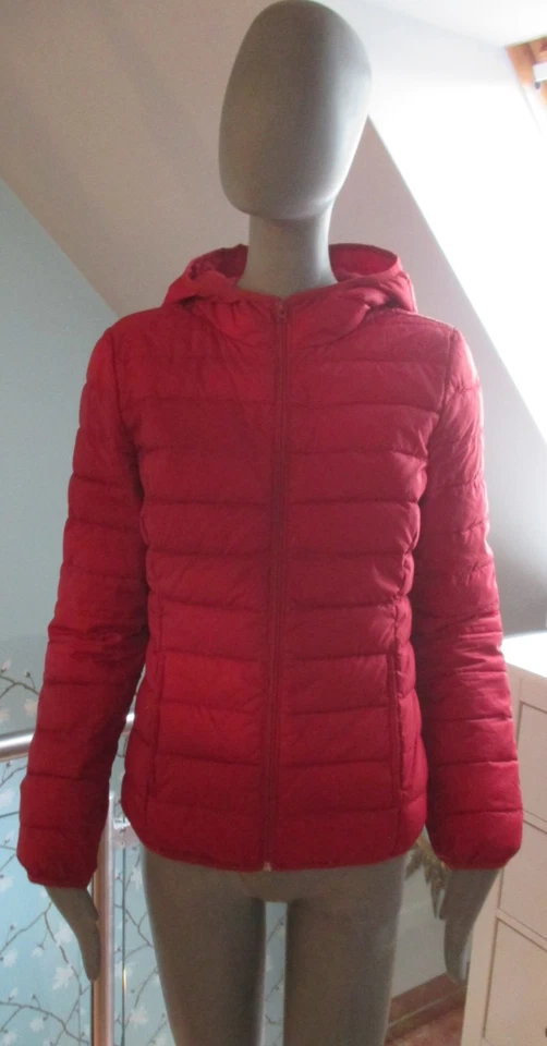 Steppjacke Rot Q/S Gr. M Kapuze Nahttaschen Reißverschluss