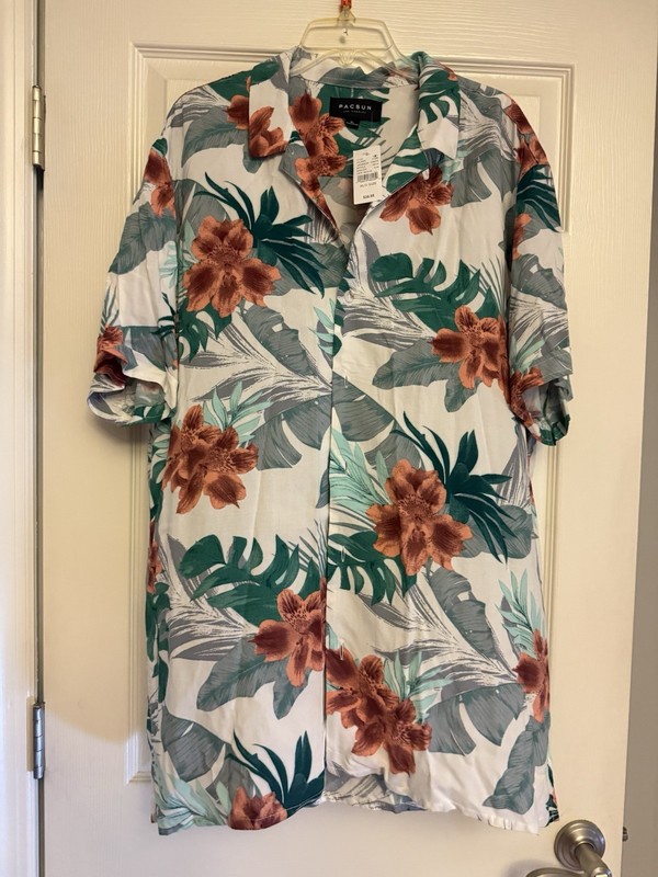 NWT Men’s Hawaiian Shirt Tropical Pacsun Xl