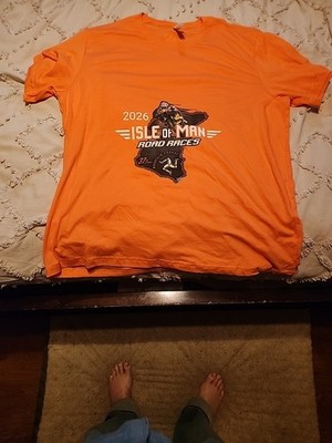 ISLE OF MAN 2026 ROAD RACE MOUNTAIN COURSE  TSHIRT SZ 2XL