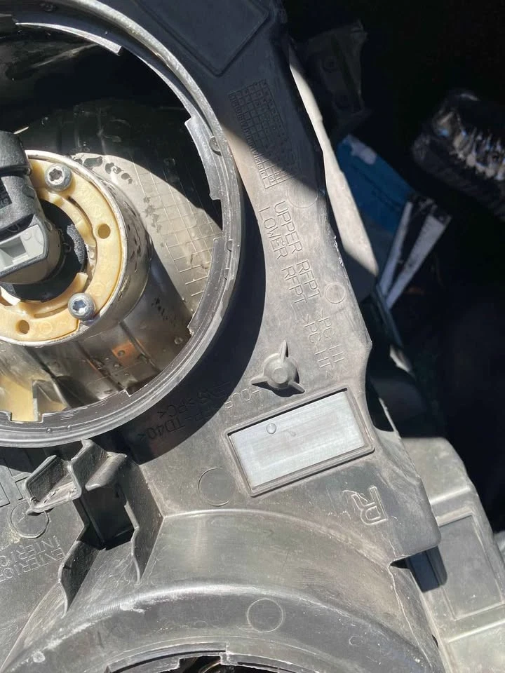 For 2015-2019 Chevy Silverado 2500HD 3500HD Projector Headlight Lamp - Passenger - Image 4 of 4