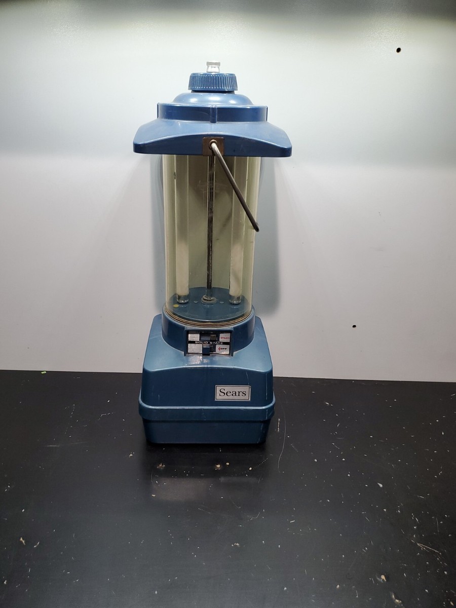 VINTAGE SEARS & ROEBUCK FLUORESCENT BATTERY LANTERN 34-4434
