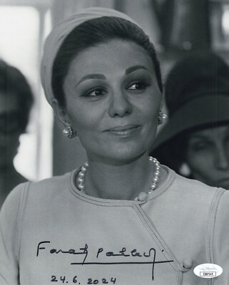 Farah Pahlavi signed Queen autographed 8x10 photo JSA COA   #4
