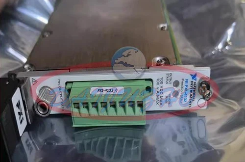 ONE Used National Instruments PXI-4132