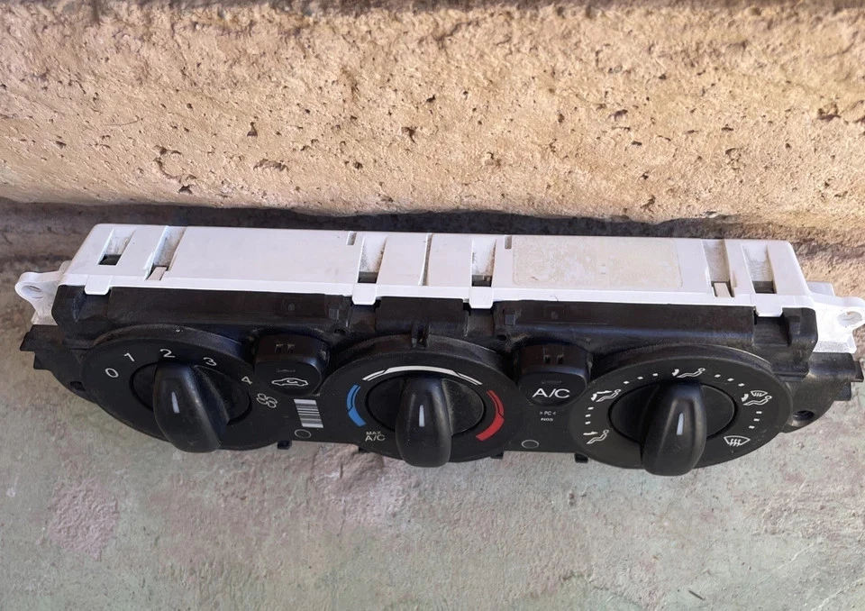 2015-2019 Ford Transit 150 250 350 AC A/C Heater Temperature Climate Control OEM - Изображение 2 из 4