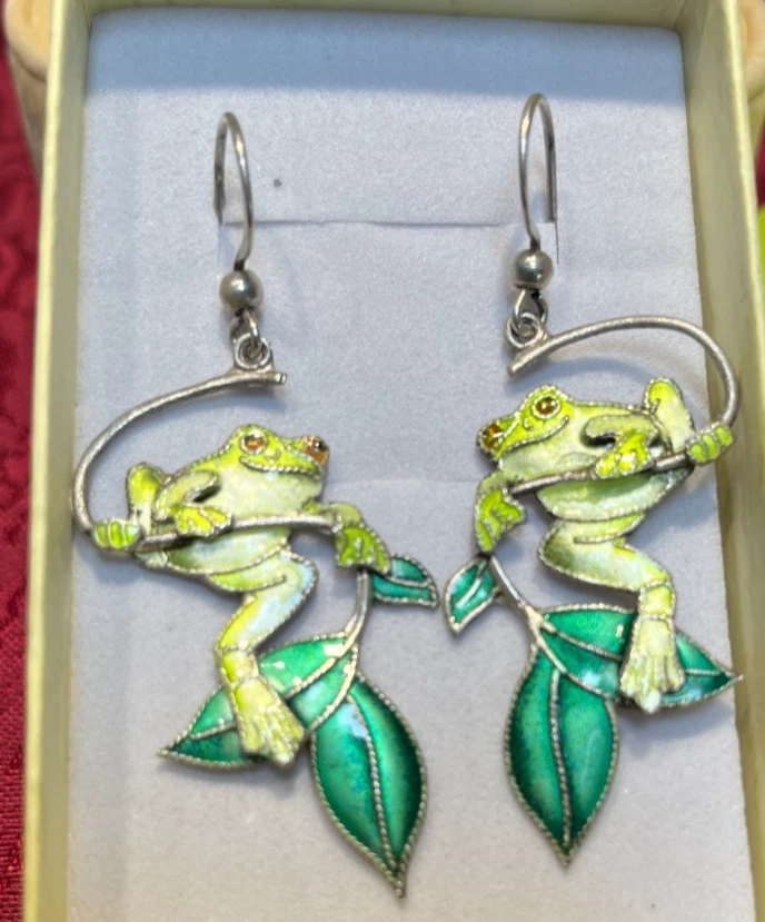 Pendientes vintage de plata esterlina con tallo de rana árbol verde esmalte .925 1 1/2" D Foto 4 de 4
