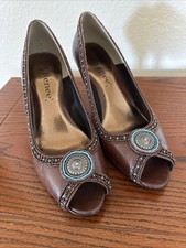 J Renee Blaze Women?s Brown Leather Beaded Peep Toe Pumps size 10W
