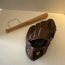 Build a Bear Workshop Baseball Glove And Bat Accessory