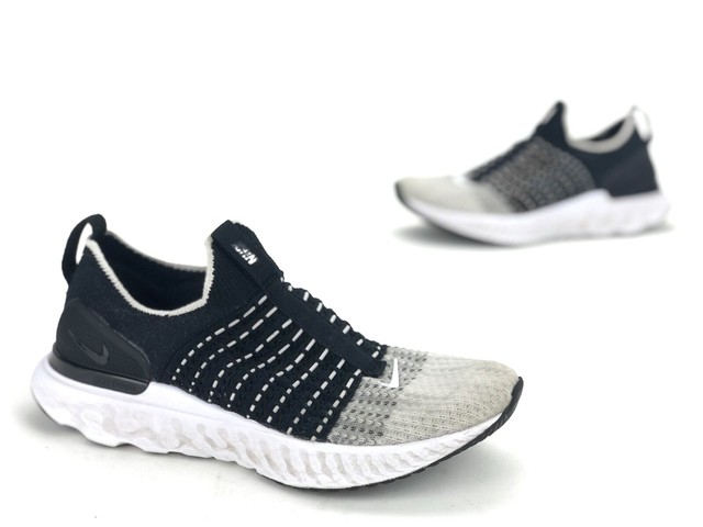 nike react phantom run flyknit 2 black white
