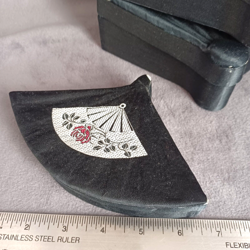 Nesting Set of 3 Trinket Boxes Fan Shaped Brocade Silk Hand Made Vintage RARE - Picture 10 of 22