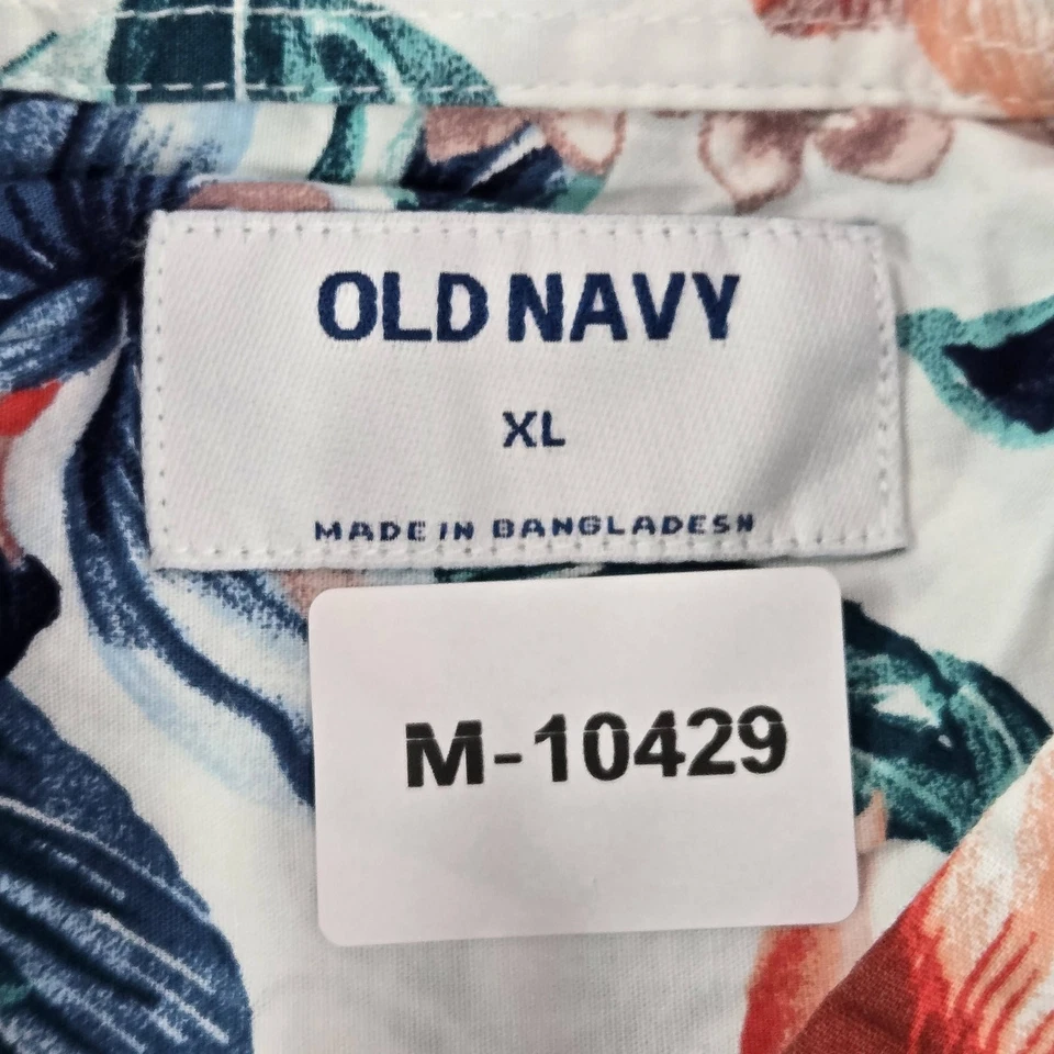 Old Navy Men Button Up Shirt XL White Floral Hawaiian Short Sleeve - Image 2 of 4