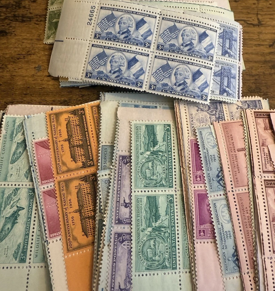 Estampillas postales de Estados Unidos de tres,03 centavos valor nominal de 12,00 USD sin precio base Defensa de Guerra Cruz Roja Poe Foto 4 de 4