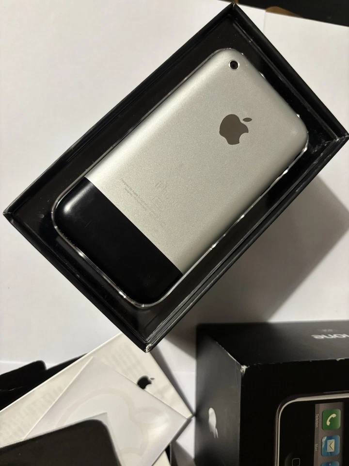 iPhone 2g 8g Perfettamente Funzionante Codice Imei Combacia Box iPhone E Scatola - Immagine 4 di 4