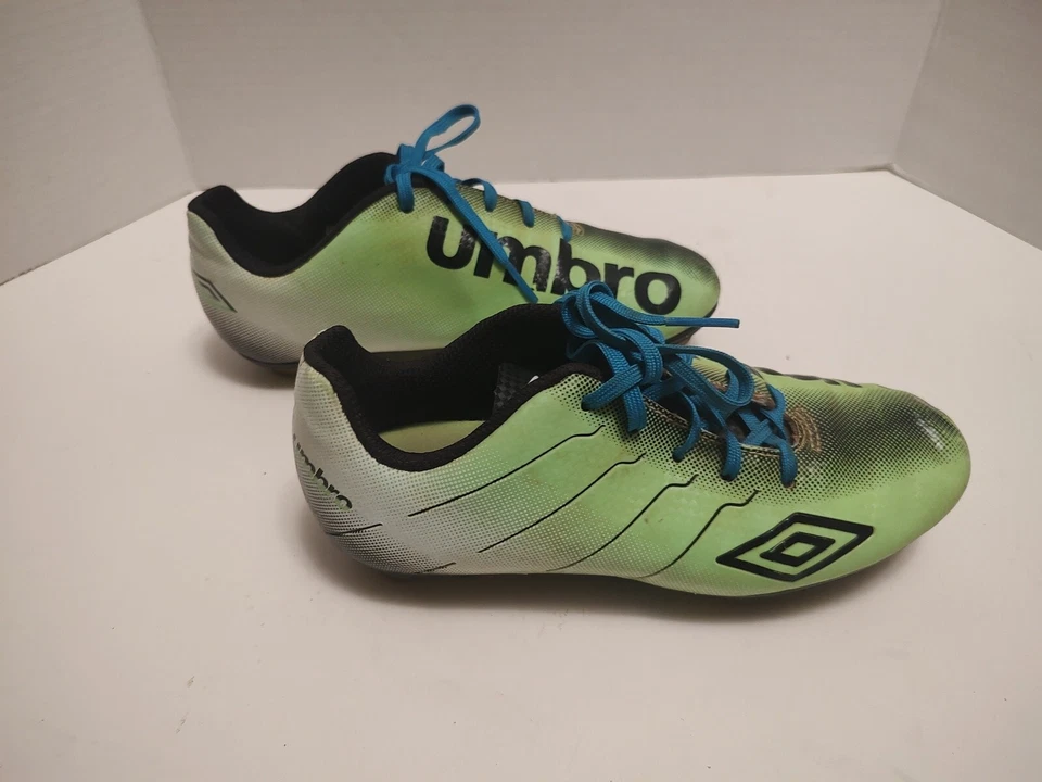 Kids Umbro Neon Green Arturo Socker Cleats Size 2.5 - Image 2 of 4