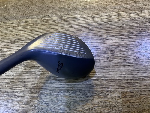 Titleist 5 Wood / 20 Degree / Regular Flex Dynamic Shaft Recent LAMKIN GRIP - Picture 2 of 6