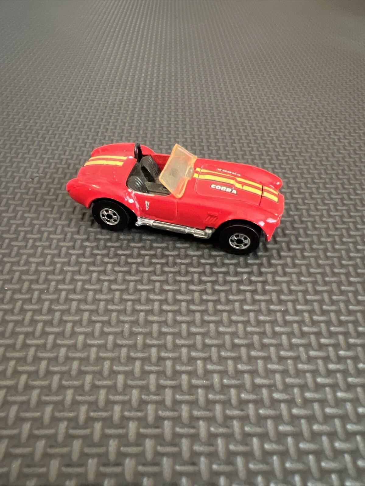 Picture 1 of 9
