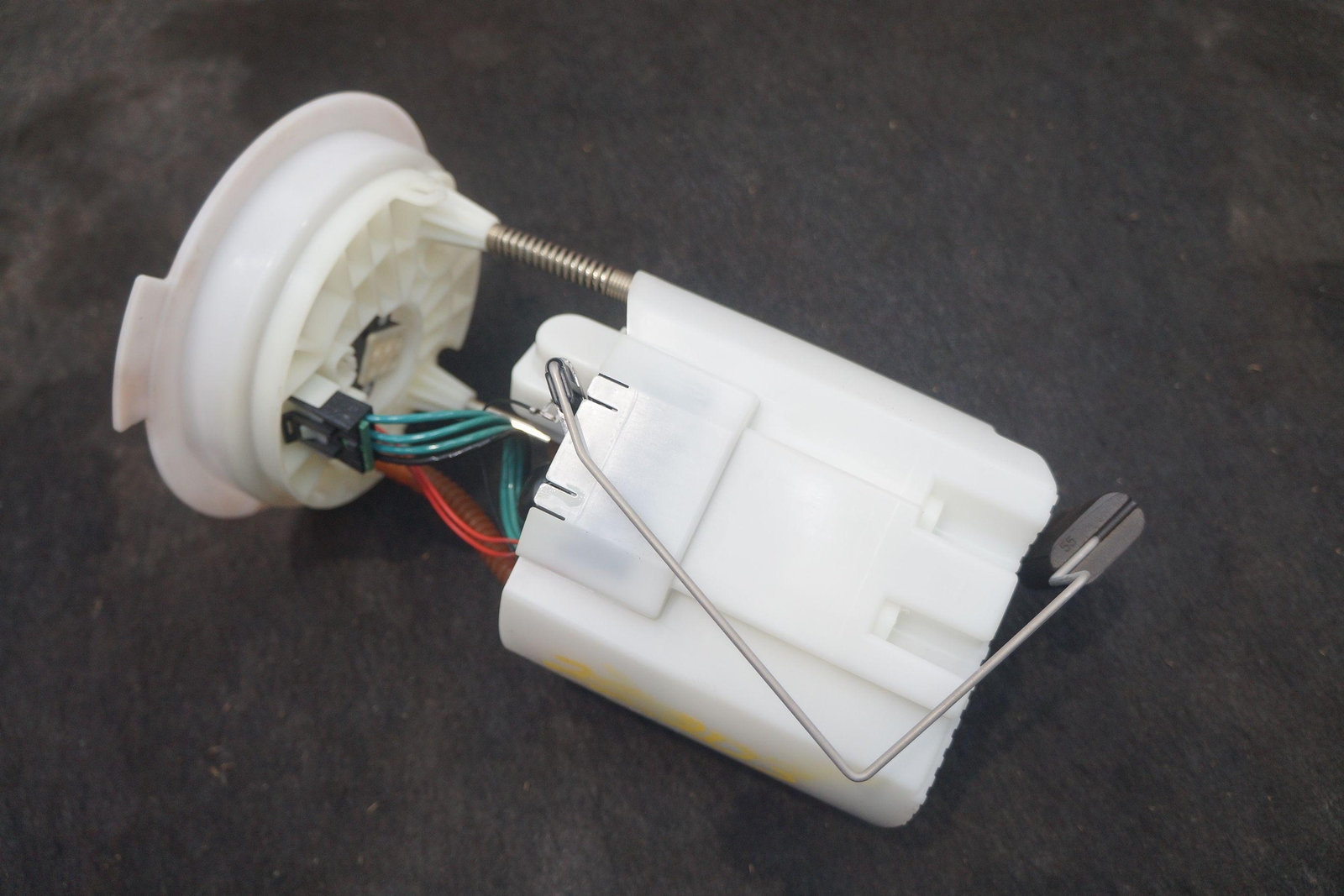 Gas Fuel Tank Pump Sender Supply Module 16117339267 OEM BMW i8 2014-19
