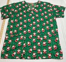 CHRISTMAS SCRUB TOP Size S SHANA preowned in excellent condition