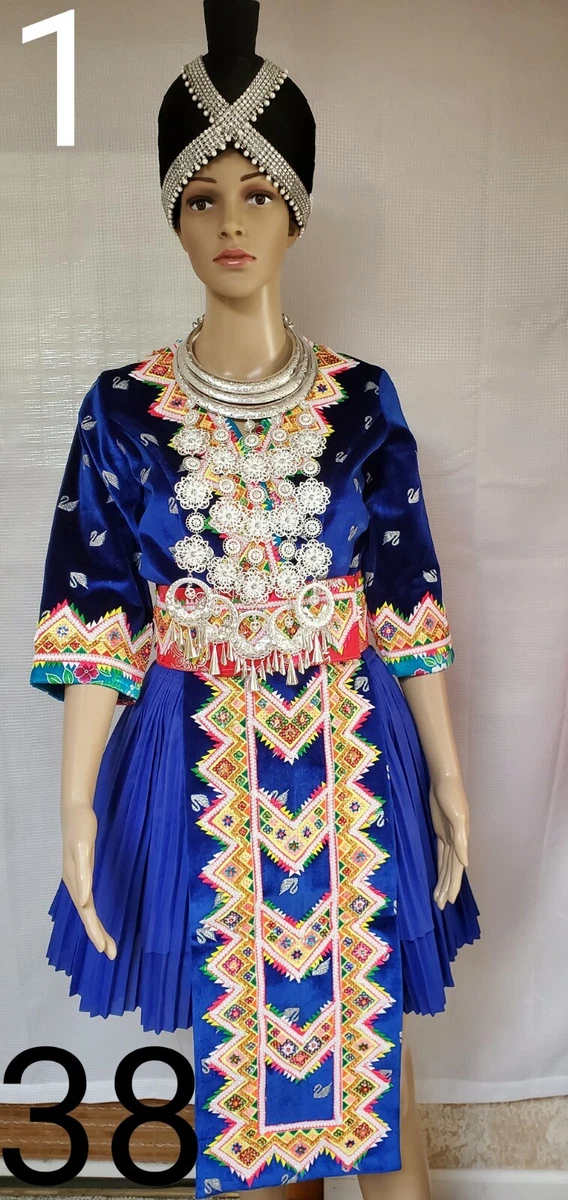 Hmong clothes. Beautiful Pajntaub Co Ci Ci Outfit