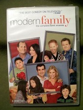 Modern Family the complete first season 4 DVD Box Set 