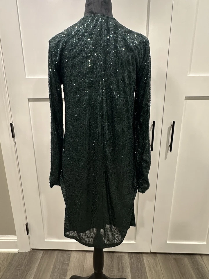 Cárdigan plumero lentejuelas Maurices talla X-pequeño verde oscuro manga 3/4 abierta Foto 4 de 4