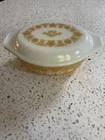 Vintage Pyrex Butterfly Gold 1 1/2 QT Oval Casserole Baking Dish With Lid