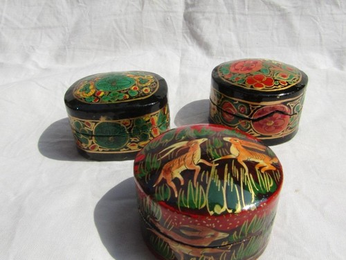 2" Handmade Painted Paper Machie Box, Kashmir Paper mache Jewelry Box (Set of 3) - Picture 16 of 28