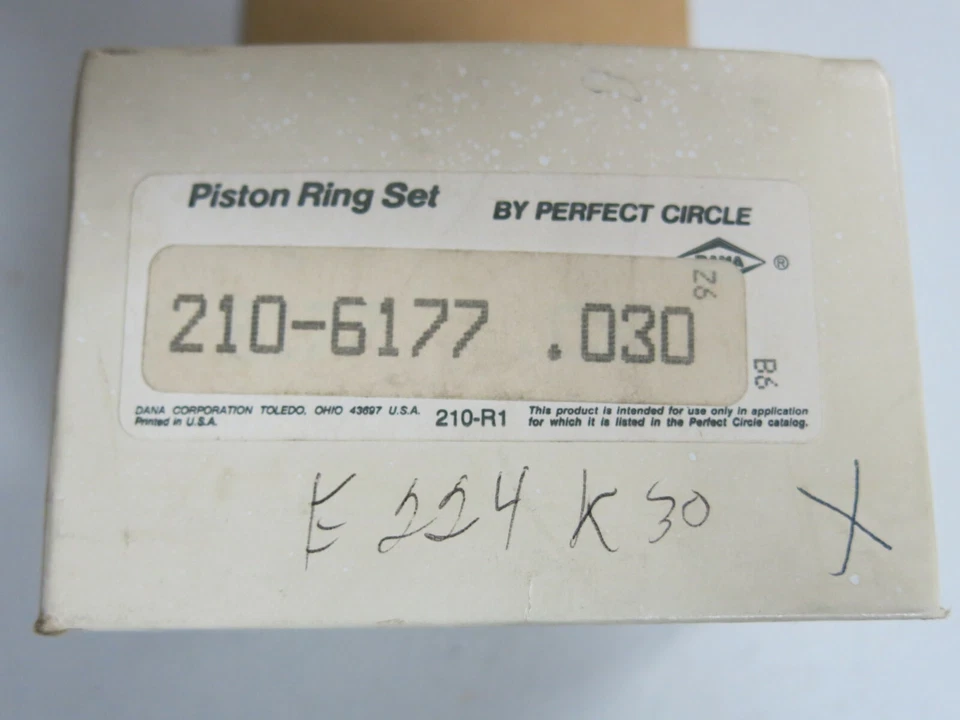 Juego de anillos de pistón círculo perfecto Ford F-500 (1975-1977) E224K30 (210-6177.030) Foto 2 de 2