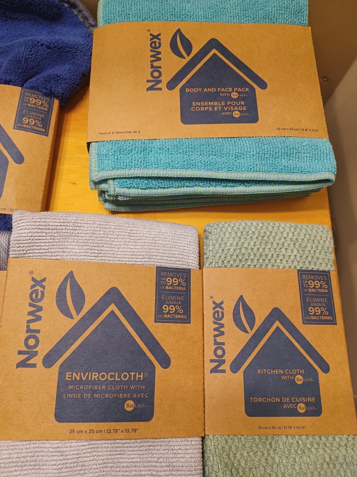 NEW Norwex Lot Kitchen Face Body Cloth Dusting Mitt Envirocloth Baclock