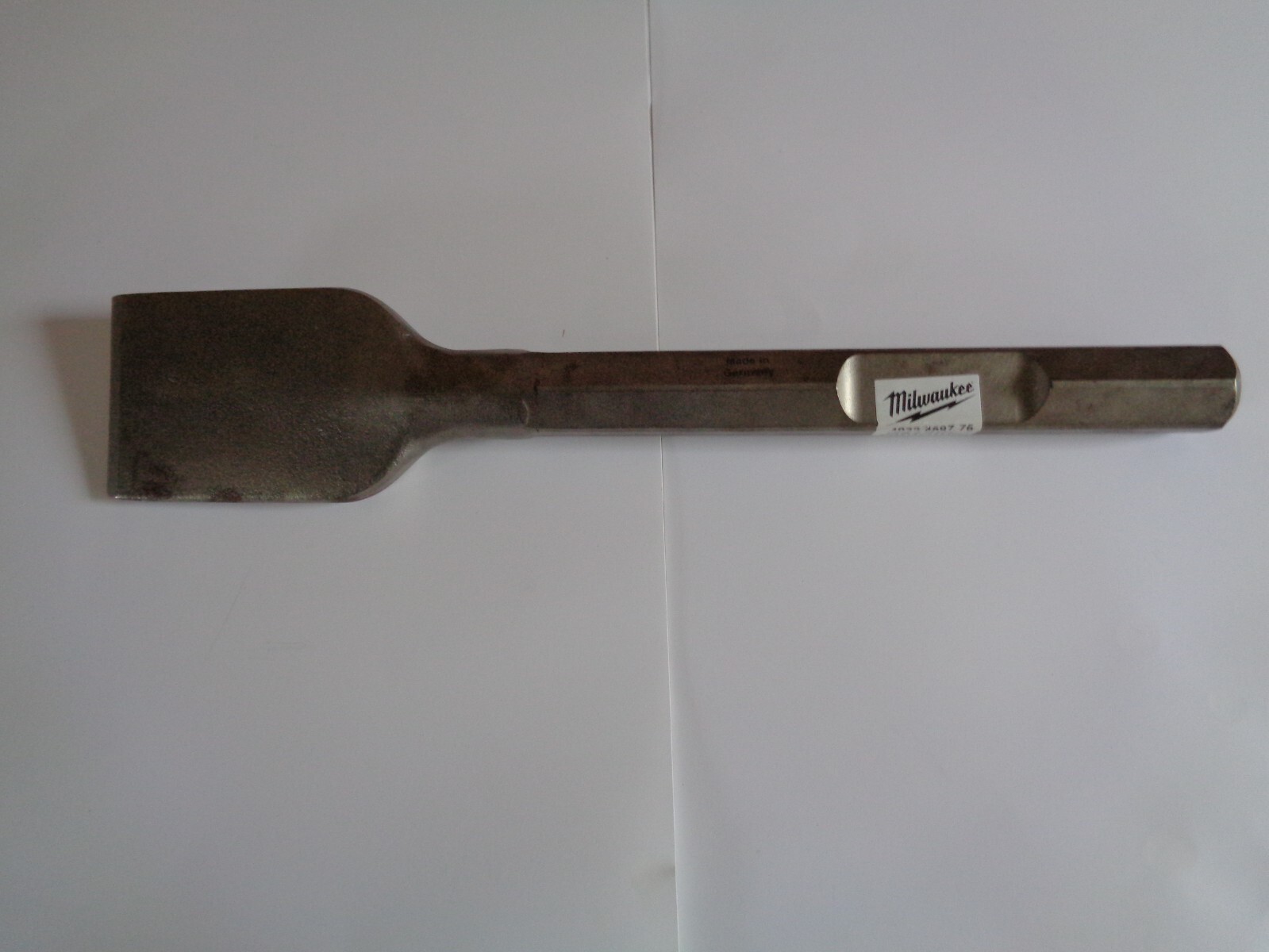 milwaukee chisel (NEW)