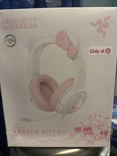 Razer Kraken Kitty V2 Gaming Headset - WIRED-Hello Kitty Friends Edition