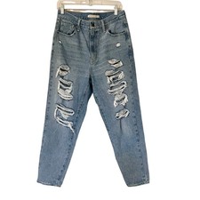 Levi  s Distressed High Waisted Mom Jeans Size 30