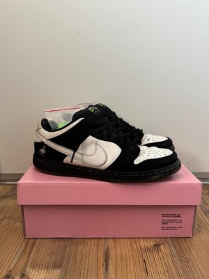 Size 9 - Nike SB Dunk Low Pro x Jeff Staple Panda Pigeon 2019