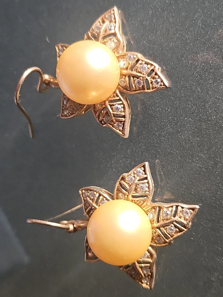 Designer Silver 925 Yellow Goldplated Gold Pearl & Zircon Flower Earrings 1.5" - Image 3 of 4