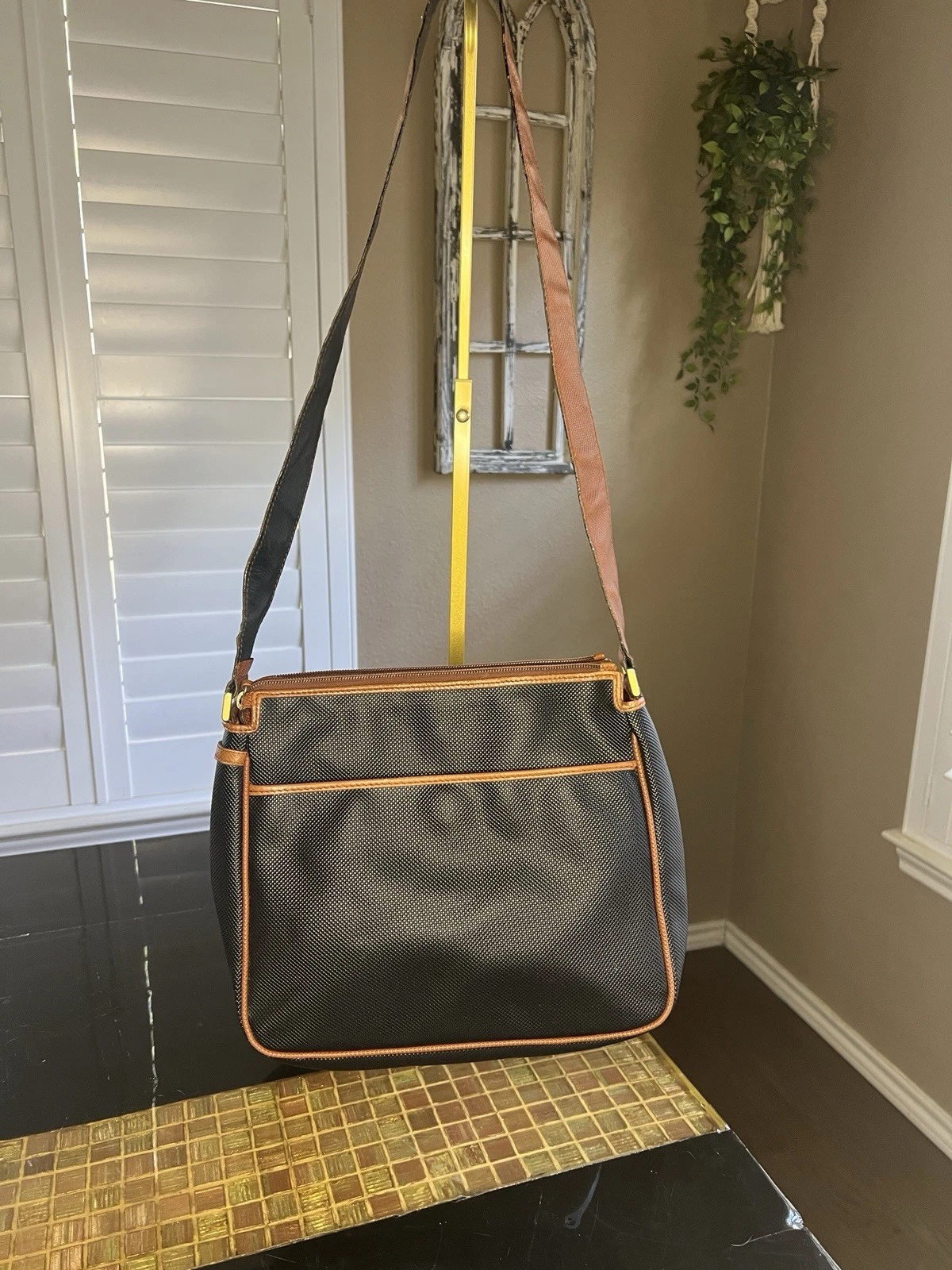 Borsa a tracolla vintage Bottega Veneta anni 80 made in Italy modello da viaggio più leggero