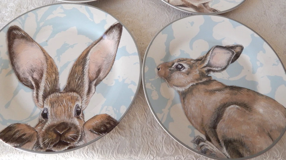 Williams Sonoma Azul Damasco - Pratos de Almoço COELHO 8" - Conjunto de 4 - ADORÁVEL - Imagem 3 de 4