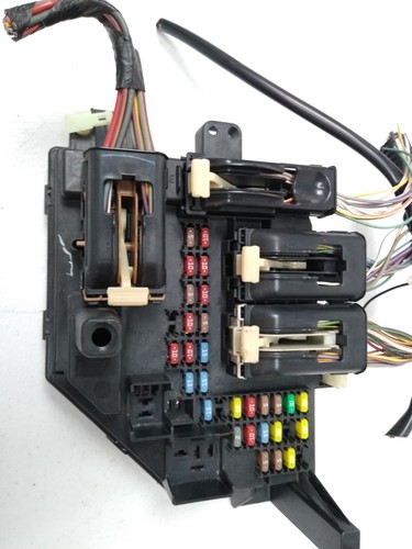 Core 8L5T-14B476-AA Ford 2008 2011 Ranger 2009 2010 Fuse Box Control Module I90 - Picture 19 of 19