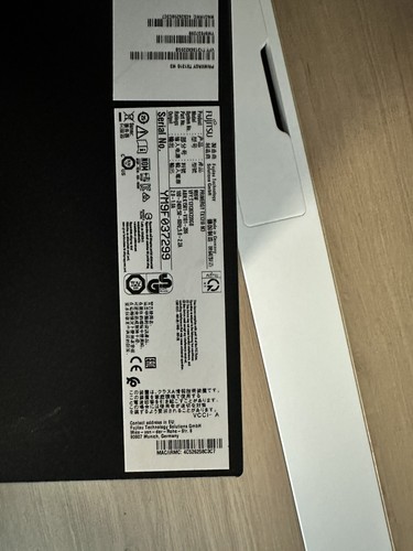 Fujitsu PRIMERGY TX1310 M3 Server 8GB / 2 x 1TB Seagate Barracuda Xeon e1225 - Picture 4 of 6