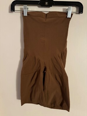 Women NWOT ''Spanx'' strapless. waist body shaper Size Large