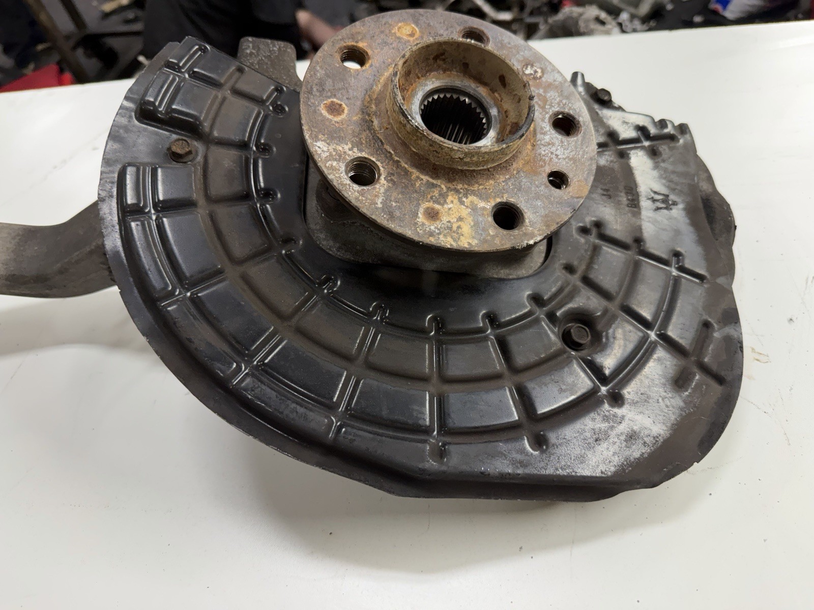 2014-2017 Maserati Ghibli AWD Right Front Wheel Spindle Knuckle Hub OEM Assembly