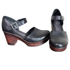 Boc Black Perforated Leather Wedge Heels Ankle Strap Platform Women Shoes Size 6