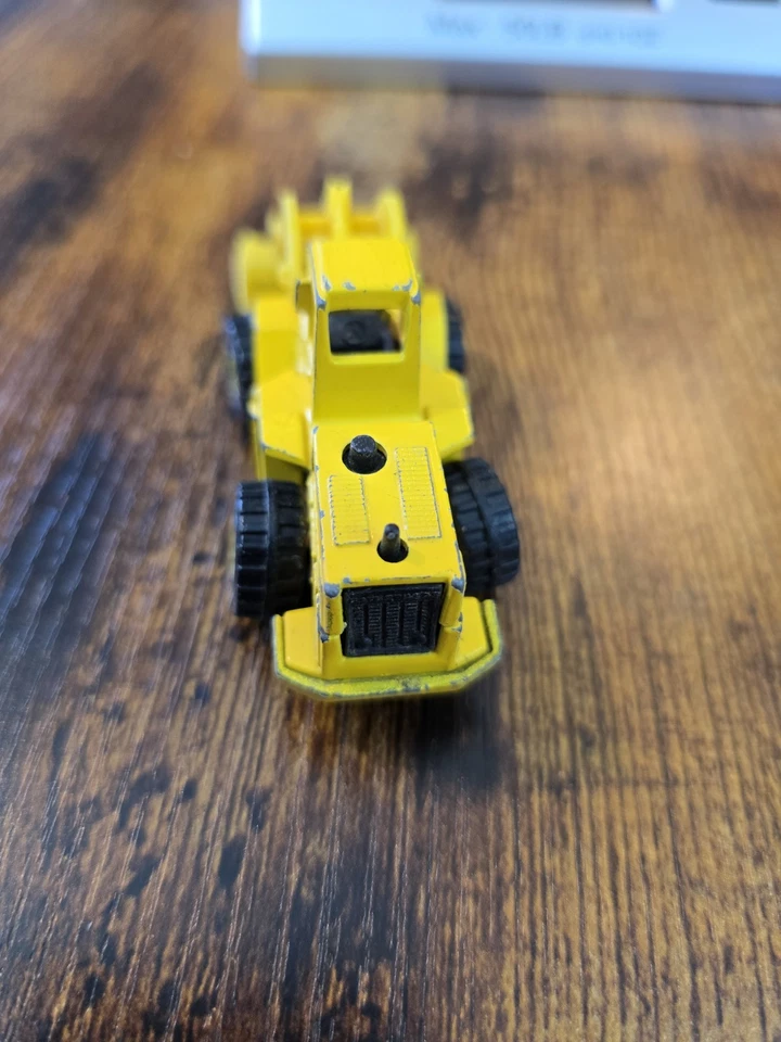 Vintage 1979 Mattel Hot Wheels Yellow Cat 3 Wheel Loader 1172 Diecast Malaysia - Image 4 of 4