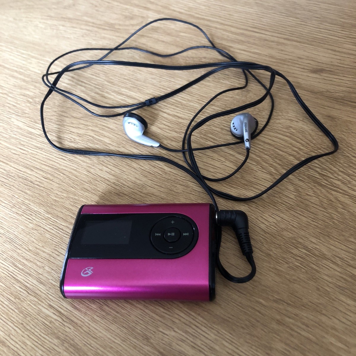 GPX Digital MP3 Player (Pink) 2GB Model MW240P -Downloaded Songs