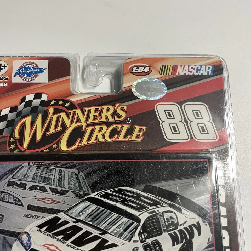 Nascar fundido a presión Brad Keselowski Navy #88 Winners Circle 1:64 nuevo en paquete Foto 2 de 4