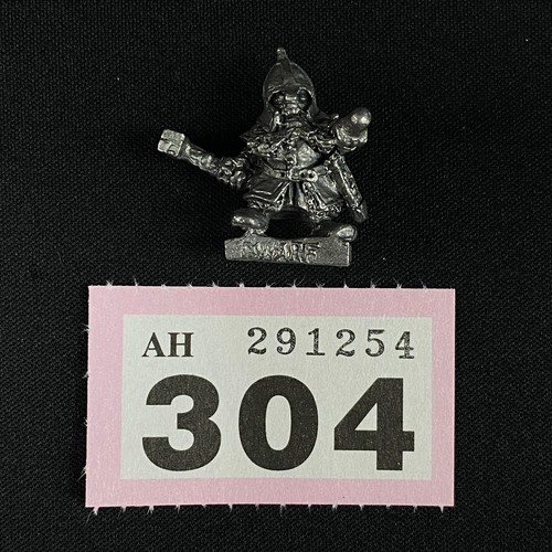 1999 Dwarf Longbeard M1 Citadel Dwarven Warhammer Army Longbeards Fighter AD&D e 1999 Dwarf Longbeard M1 Citadel Dwarven Warhammer Army Longbeards Fighter AD&D e